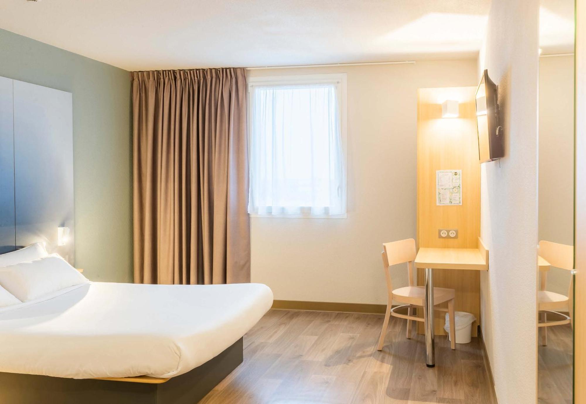 B&B Hotel Troyes Magasins D'Usine Lavau  Bagian luar foto